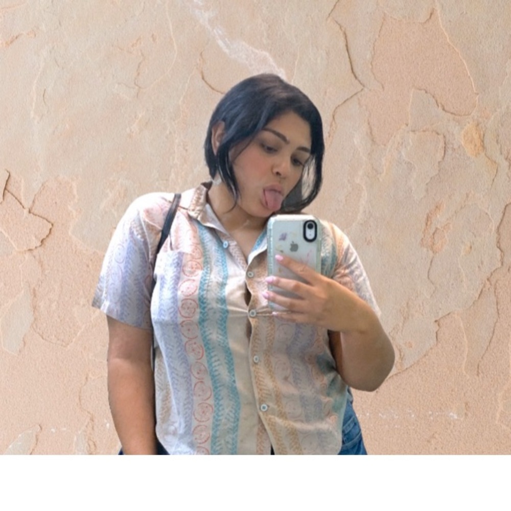 Try 1 beige button down - Picture 3 of 9